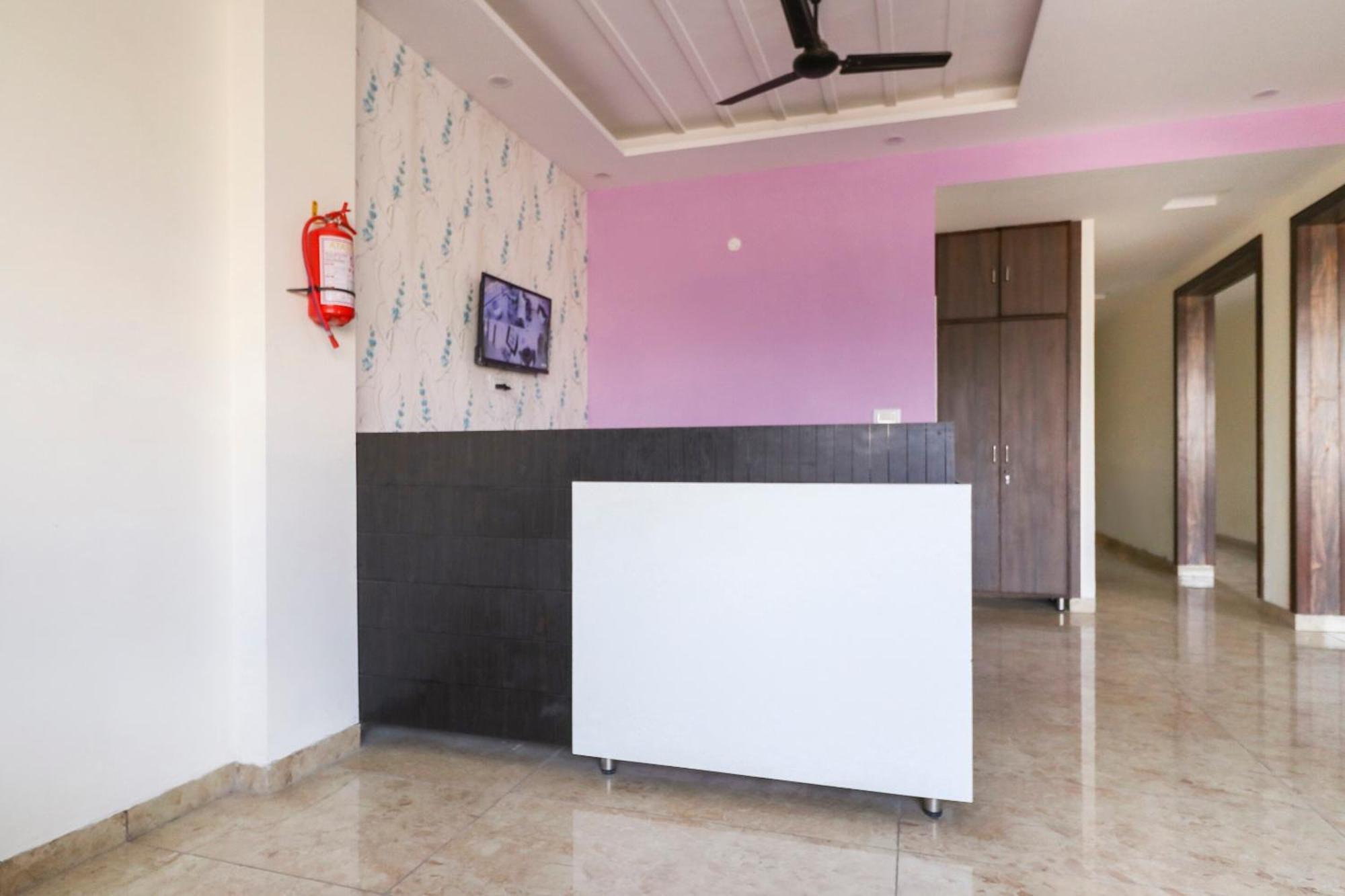 Hotel O Red Ark Landran Bagian luar foto