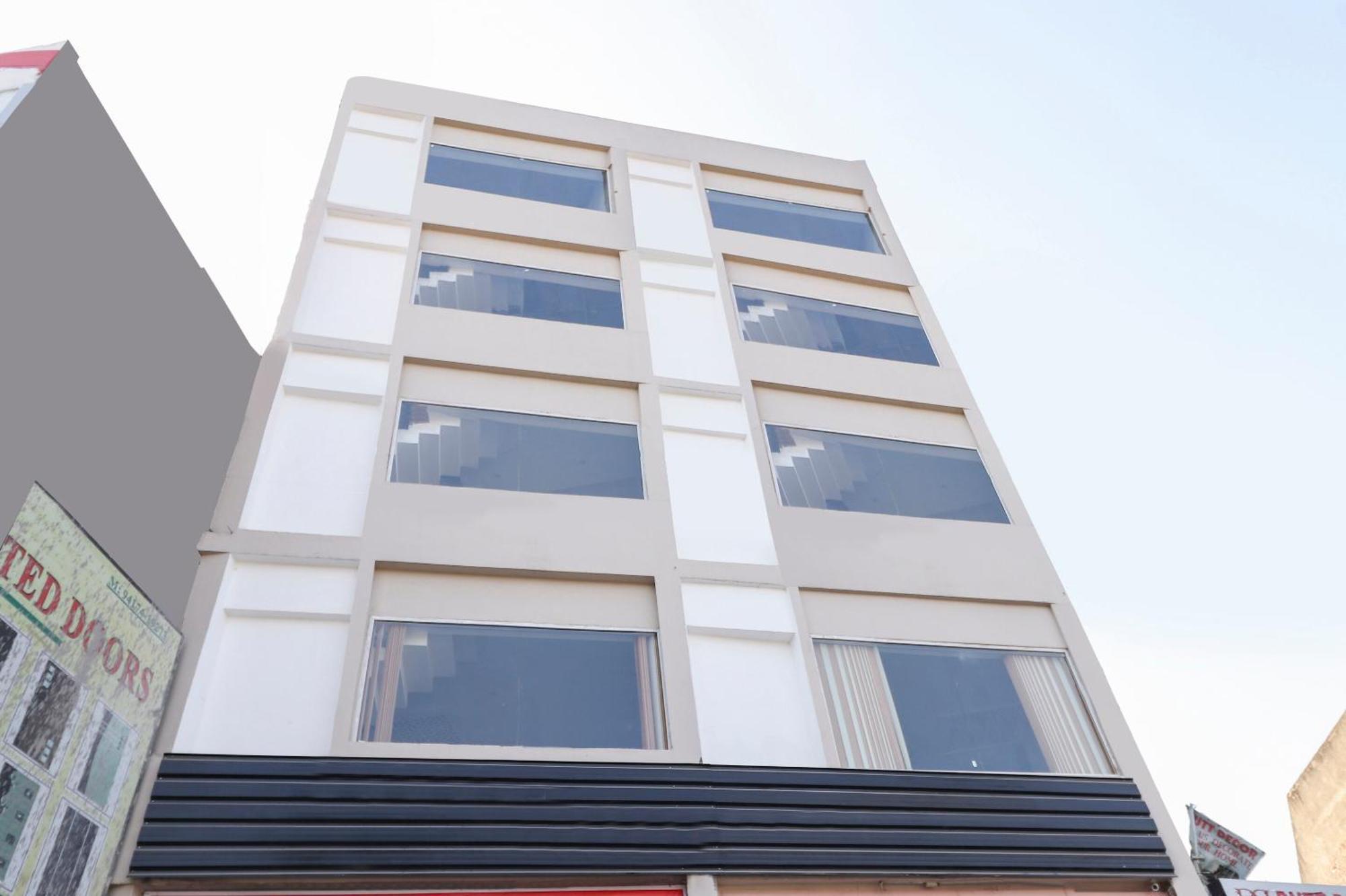 Hotel O Red Ark Landran Bagian luar foto